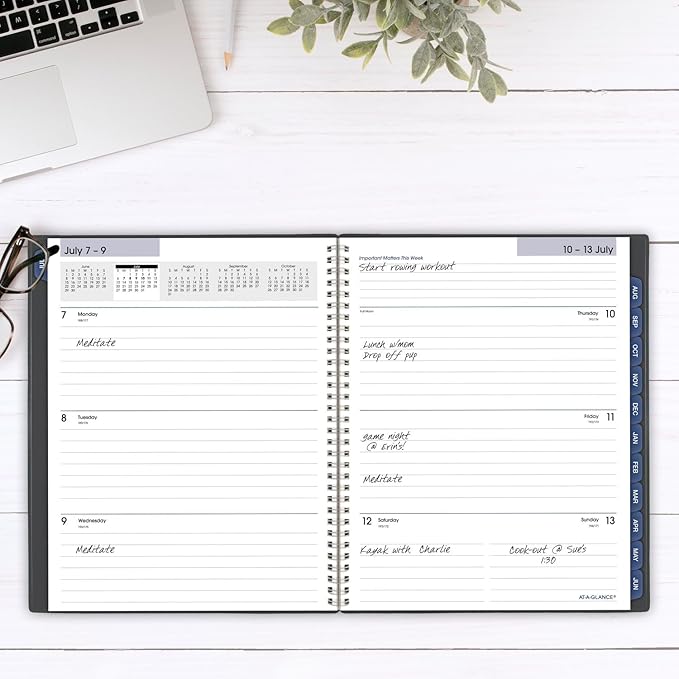AT-A-GLANCE Planner 2025-2026 Academic, Weekly & Monthly, 8-1/2" x 11", Large, Monthly Tabs, Flexible Cover, DayMinder, Charcoal (AYC54545)