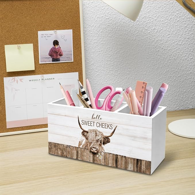 Rustic Highland Cow Bathroom Toothbrush Holder, Highland Cow Gifts Pen Pencil Organizer, Hello Sweet Cheeks Funny Animal Wooden Box Sign Decor for Home Bathroom Washroom Decoration