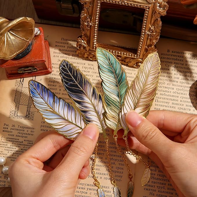 icceemee 4pcs Metal Feather Bookmarks with Bookmarks for Women, Writers, Readers Durable Book Markers Book Accessories Unique Gifts for Men, Women