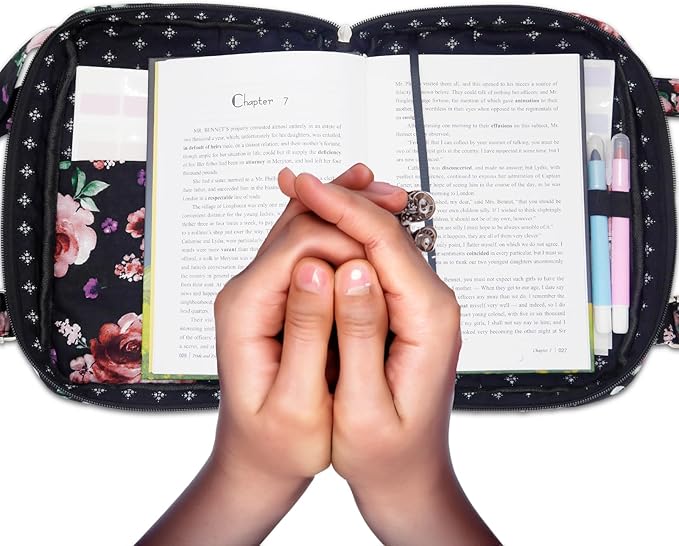Bible Cover for Women with Adjustable Straps, Large Study Bible Carrying Case Bag with Zip Pocket, 10x7x2.7 Inches