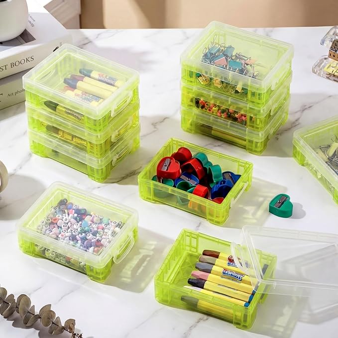 Suzile 40 Pcs Plastic Crayon Boxes Holds 24 Crayon with Snap Lid Storage Container Clear Stackable Case for School Office Classroom Supplies Pen Pencil Craft(Green)