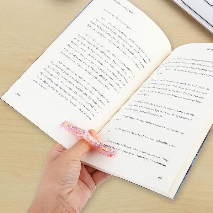 2Pcs Book Page Holder Book Thumb Page Holder Thumb Ring Books Marks for Reading Accessories Transparent Bookmarks for Women Best Friend Friendship Christmas Gifts for Books Lovers Teacher Readers