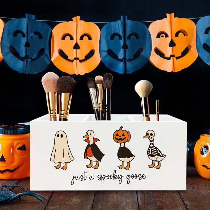 Halloween Gothic Goose Pen Holder for Desk, Spooky Funny Goose Wooden Box Sign Desk Decor for Home Office Decoration, Humorous Silly Geese Pencil Organizer, Gothic Halloween Decor