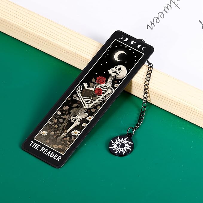Skeleton Tarot Metal Bookmark - Funny Horror Gothic Bookmark Skull Tarot Card Bookmarks for Book Lovers Girls Halloween Spooky Basket Stuffer for Women Boo Basket Stuffers College Dorm Room Essentials