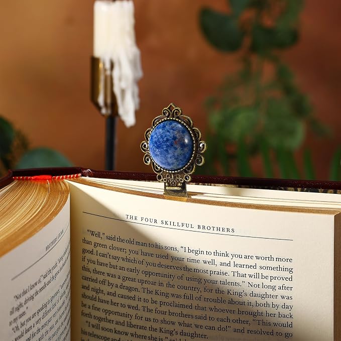 1Pcs Vintage Blue Sodalite Bookmark with Natural Crystal Stone - Fantasy Brass Metal Bookmarks for Reading Women, Men, Book Lovers, Girls and Teachers Book Marks(Sodalite)