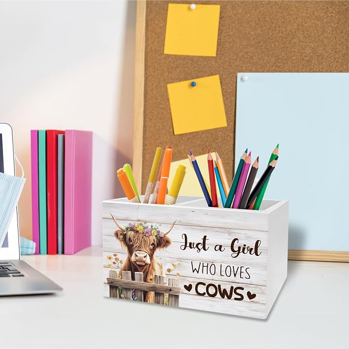 Highland Cow Gifts Pen Holder for Desk, Just a Girl Who Loves Cows Pencil Organizer, Rustic Floral Heifer Wooden Box Sign Desk Decor for Girls Bedroom Home Office Decoration