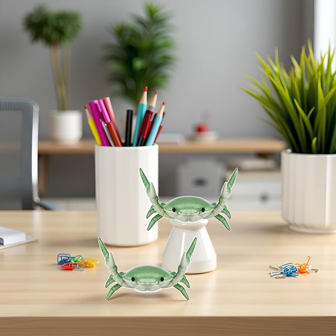2Pcs Creative Crab Pen Holder Weightlifting Crabs Pen Stand Storage Rack, Office Desktop Decoration, Pencil Holders Supplies Holders and Dispensers, Desk Accessories and Workspace Organizers (Green)