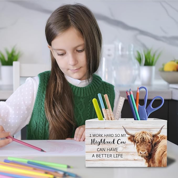 Highland Cow Gifts Pen Holder for Desk, Gifts for Highland Cow Lovers Pencil Organizer, Rustic Funny Heifer Wooden Box Sign Desk Decor for Farmhouse Home Office Decoration