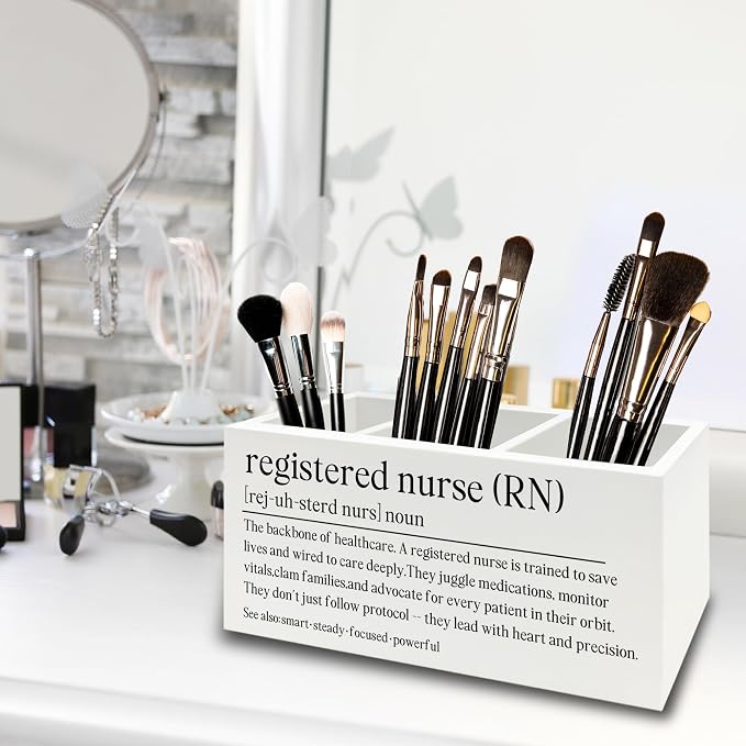 Registered Nurse Gifts Pen Pencil Holder Organizer for Desk, RN Gift for Nurses, Nurse Office Decor, Nursing Week Gifts Wooden Box Sign for Office Workplace Desk Tabletop Decorations
