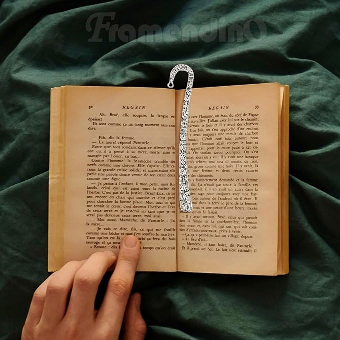Framendino, 12 Pack Metal Bookmark Hairpin Hook Antique Tibetan Silver Carved Book Marks with Loop for Crafting