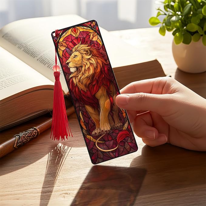 4 Pcs Stained Glass Animal Bookmarks for Women Men, Magic Transparent PVC Bookmark with Tassels, Fantasy Reader Gift, Cool Book Marks Accessories for Reading Lovers Bookish