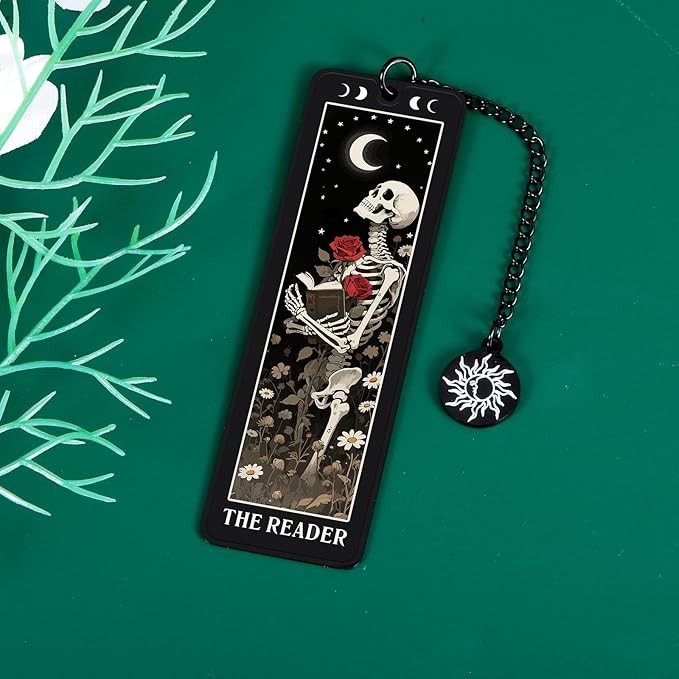 Skeleton Tarot Metal Bookmark - Funny Horror Gothic Bookmark Skull Tarot Card Bookmarks for Book Lovers Girls Halloween Spooky Basket Stuffer for Women Boo Basket Stuffers College Dorm Room Essentials