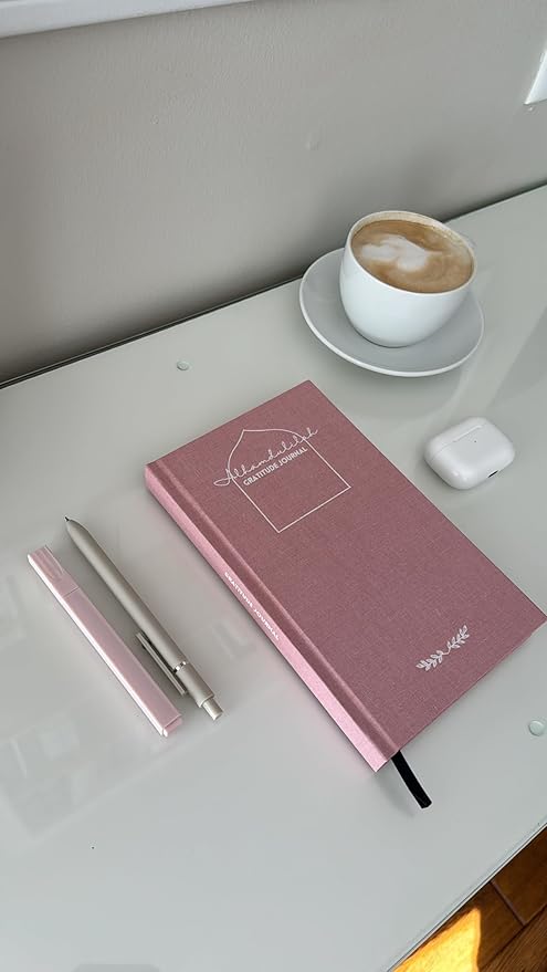 ALHAMDULILLAH JOURNAL: Daily Gratitude, Inspiring Quotes, Habit Tracker & Monthly Reflections - Wellness Gift for Muslim Men & Women, Great for Ramadan & Eid