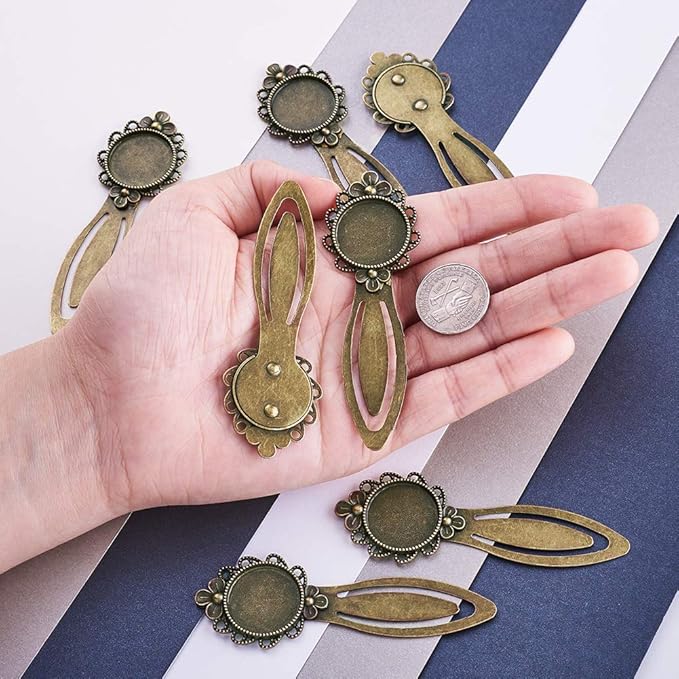 FASHEWELRY 10Pcs Vintage Bookmark Making Kits Pendant Blank Tray 20mm Flower Round Bezel Base Cabochon Setting Charms Metal Bookmark Blanks DIY Antique Bronze