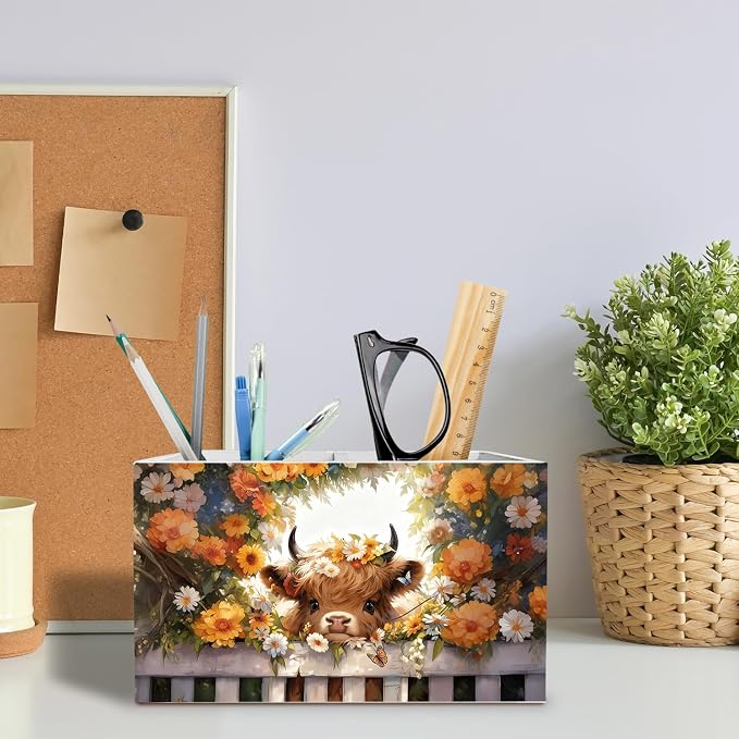 Highland Cow Floral Pen Holder for Desk, Highland Cow Gifts Pencil Organizer, Farmhouse Wildflower Heifer Wooden Box Sign Desk Decor for Girls Nursery Home Office Decoration