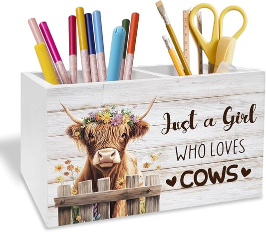 Highland Cow Gifts Pen Holder for Desk, Just a Girl Who Loves Cows Pencil Organizer, Rustic Floral Heifer Wooden Box Sign Desk Decor for Girls Bedroom Home Office Decoration