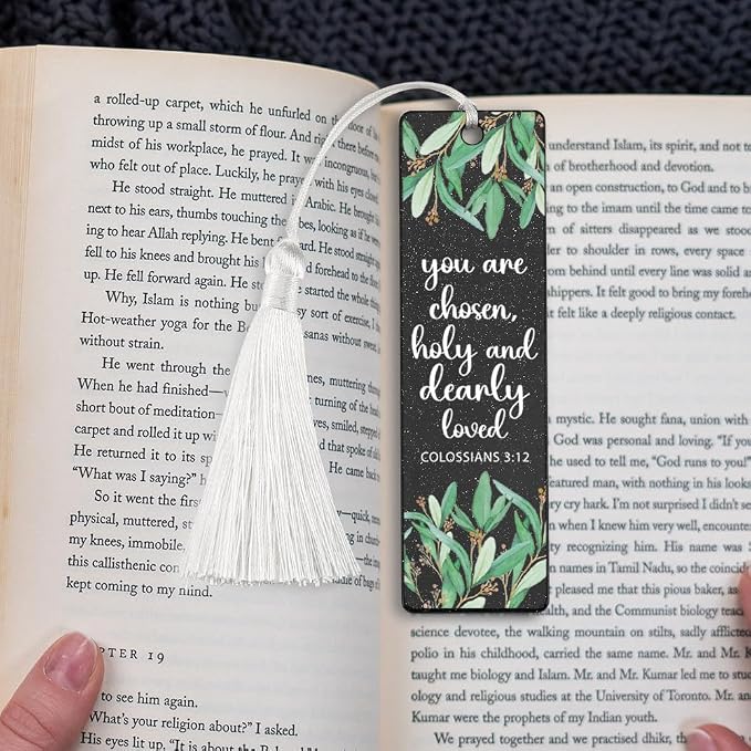 Christian Affirmation Bookmark, Heartening Gift for Believers, Uplifting Present for Spiritual Readers, Faith - Based Reading Gift, Unique Floral & Scripture Design Bookmark, WCB41