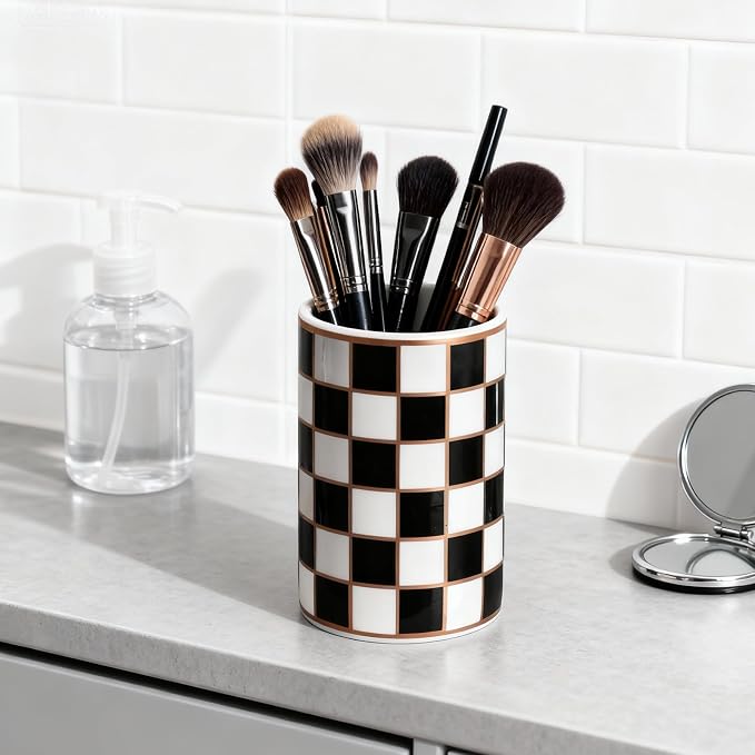 Ceramic Checkered Pen Holder For Desk,Cute Stand Black And White Pencil Cup,Durable Ceramic Pencil Cup, Decorative Makeup Brush Holder Cup, Stationery Holder for Office, School, Home (Black)