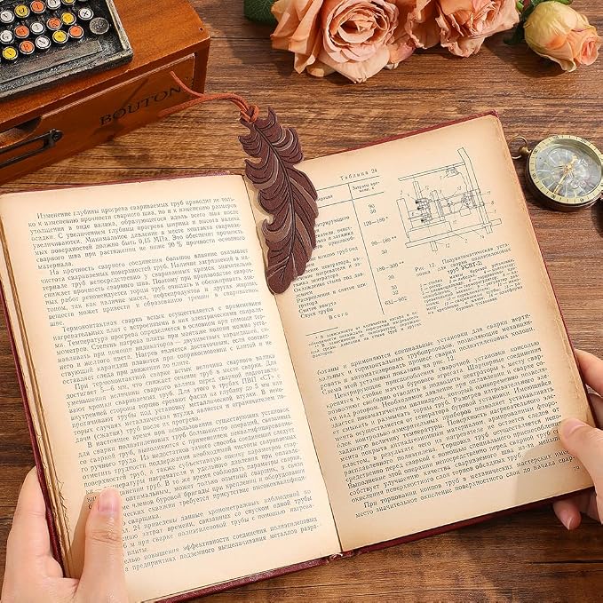 icceemee 4pcs Leather Feather Bookmarks with Bookmarks for Women, Writers, Readers Durable Book Markers Book Accessories Unique Gifts for Men, Women