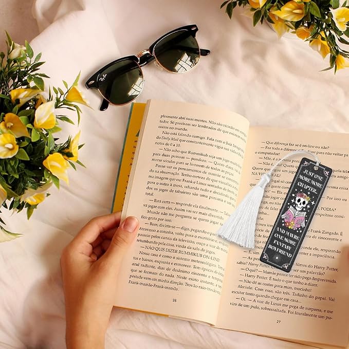 Fantasy Reading Bookmark, Sweet Gift for Book Lovers, Thoughtful Present for Fantasy Novel Fans, Reader Appreciation Gift, Unique Skull & Book Design Bookmark, WCB27
