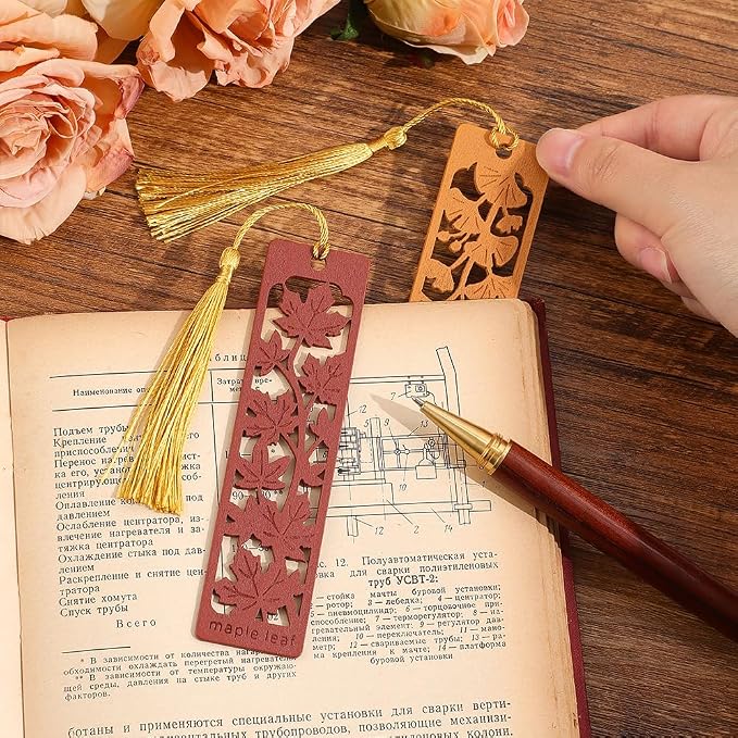 icceemee 2pcs Wooden Bookmarks with Red Maple & Ginkgo Foliage Design - Autumn Themed Book Markers for Women, Men, Readers - Unique Gift for Book Lovers
