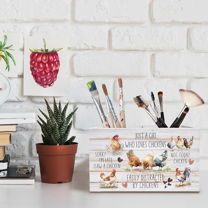 Farmhouse Rustic Chicken Pen Holder for Desk, Gifts for Chicken Lovers Pencil Organizer, Farm Hen Rooster Wooden Box Sign Desk Decor for Farmhouse Home Office Decoration