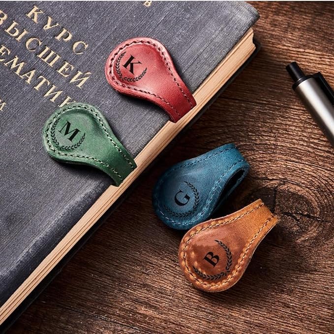 Personalized Magnetic Leather Initial Bookmark, 26 Letters Customized Multi-Functional for Women, Teachers, Book Lovers (R, Dark Brown)