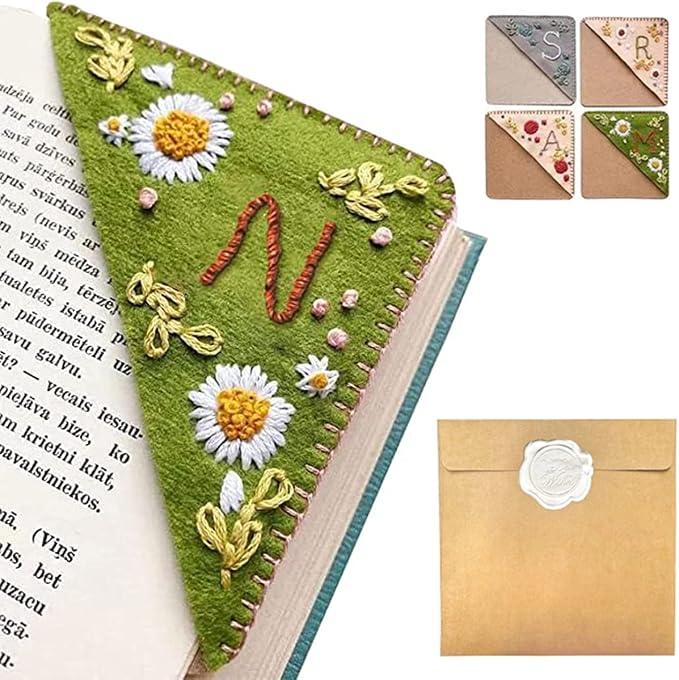 Personalized Hand Embroidered Corner Bookmark, 26 Letters Hand Stitched Felt Corner Letter Bookmark, Cute Flower Embroidery Bookmarks for Book Reading Lovers Meaningful Gift (Summer，N