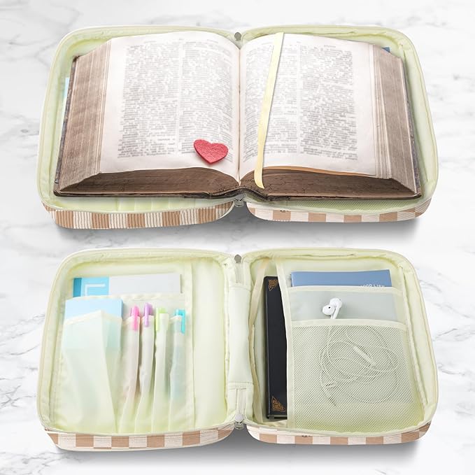 WOBAGMEN Bible Cover Case for Women,Cordoury Bible Cover with Handle,Checkered Bible Book Cover,Carrying Case Bible Protective Christian Gift(Checkered, L)