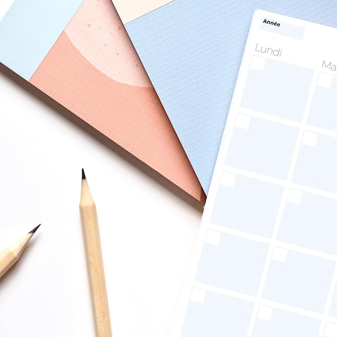 A4 Monthly Planner in FRENCH - Organizer & Perpetual Calendar - Planner with 25 Sheets. Exclusive and Ecological Design, 100% Paper.