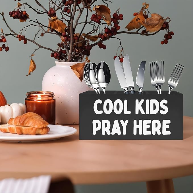 Christian Pen Pencil Crayon Holder for Kids Boys, Cool Kids Pray Here Bible Verse Pencil Pen Holder Organizer for Toddler Boys Room Bedroom Desk Accessories,Room Bedroom Decor
