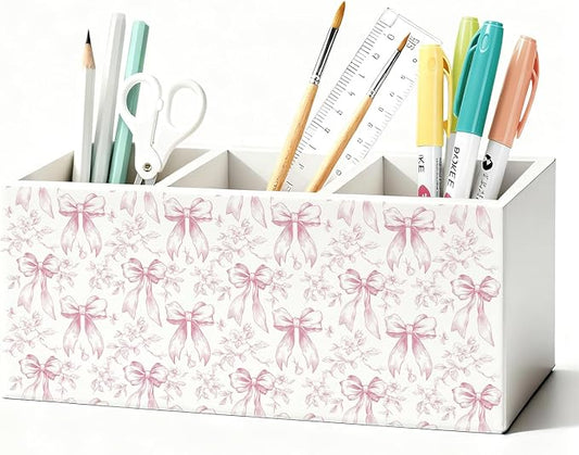 Coquette Pink Bow Floral Pen Pencil Holder for Desk, Girly Office Decor, Preppy Pink Bow Flower Aesthetic Wooden Box Sign Decorations for Girly Room Bedroom Dorm Office Desk Tabletop