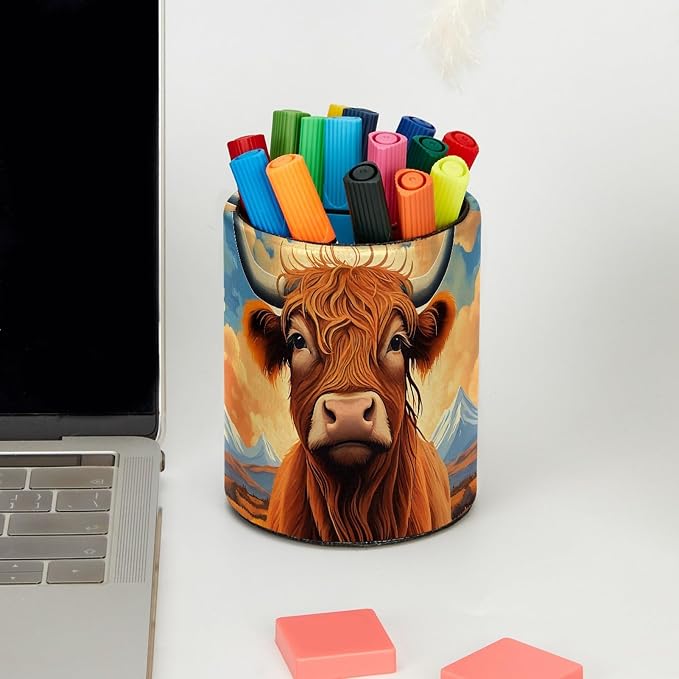 Highland Cow Pen Holder Pencil Organizer Cute Pencil Cup Desk Decor Makeup Brush Holder PU Multifunctional Office Supplies for Home Classroom School
