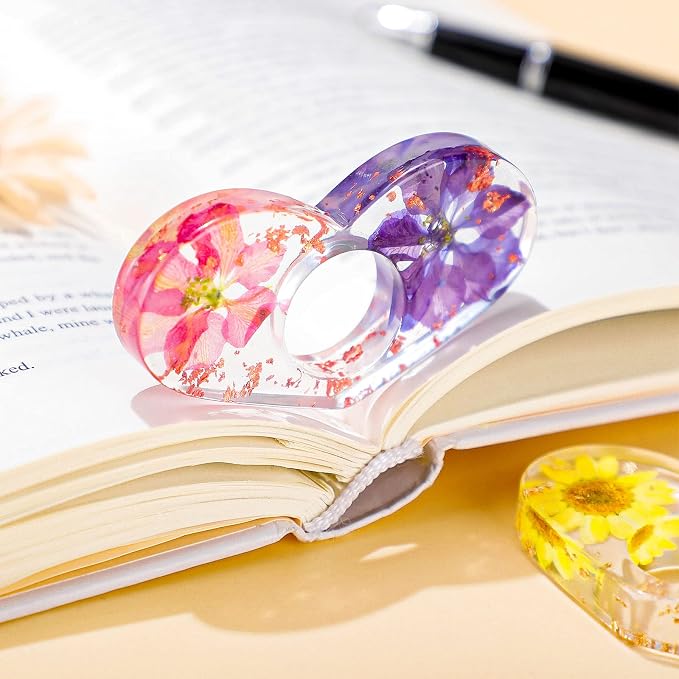 2 Pcs Dried Flower Resin Book Page Holder Transparent Thumb Ring Pages Holders Handmade Personalized Bookmark Reading Accessories for Teachers Book Lovers Literary Birthday Gift
