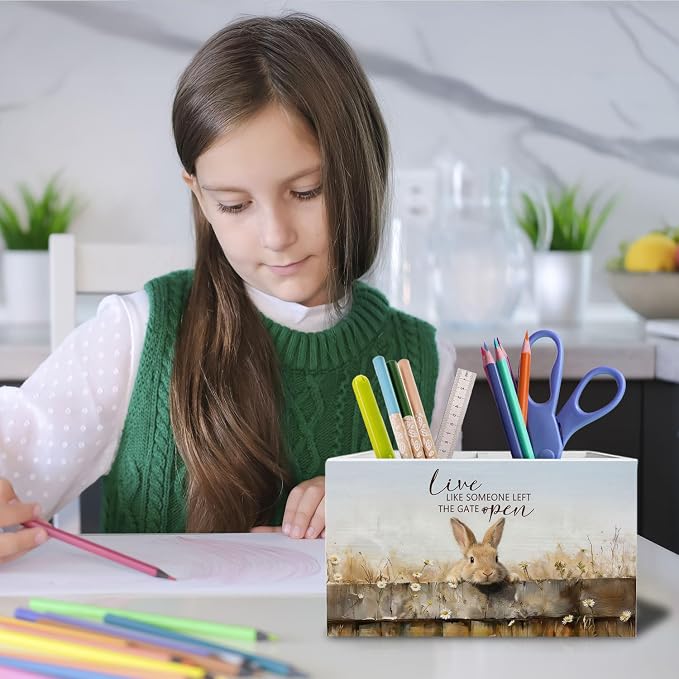 Rustic Daisy Bunny Pen Holder for Desk, Bunny Rabbit Lover Gifts Pencil Organizer, Live Like Someone Left the Gate Open Wooden Box Sign Desk Decor for Home Office Decoration