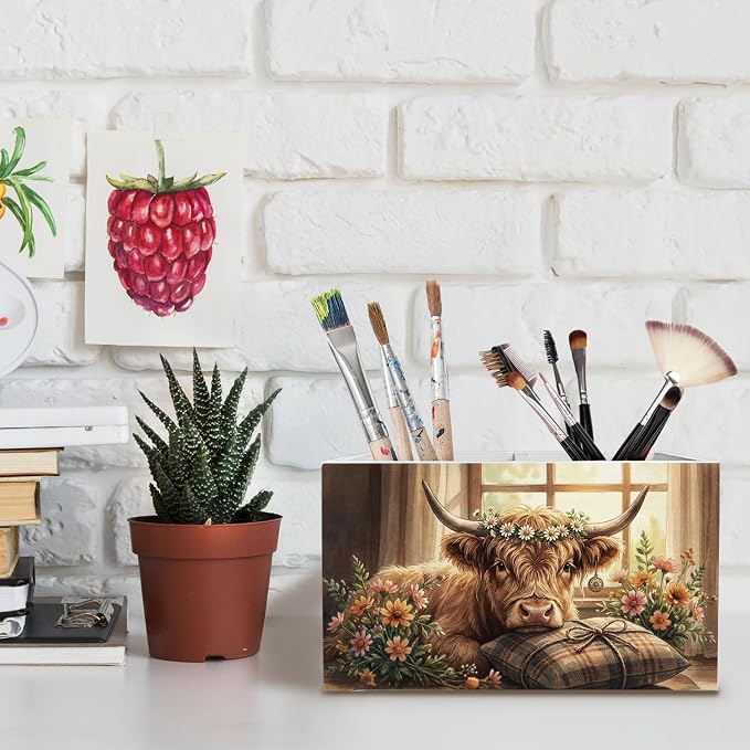 Rustic Floral Highland Cow Pen Holder for Desk, Highland Cow Gifts Pencil Organizer, Farmhouse Flower Wreath Cozy Heifer Wooden Box Sign Desk Decor for Home Office Decoration