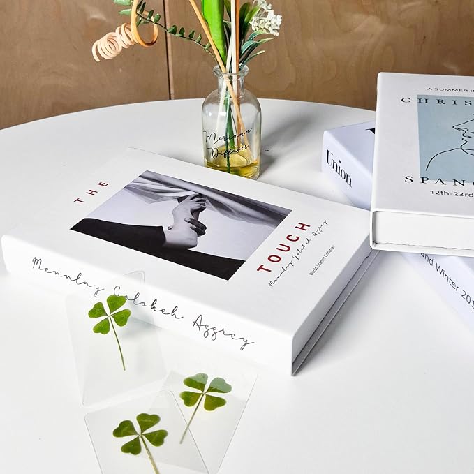 Real Four Leaf Clover Bookmark, Elegant 4 Leaf Clover Charm, Perfect Gift for Book Lovers, Preserved Four Leaf Clover in Laminated Bookmark (2pack) Made in Korea