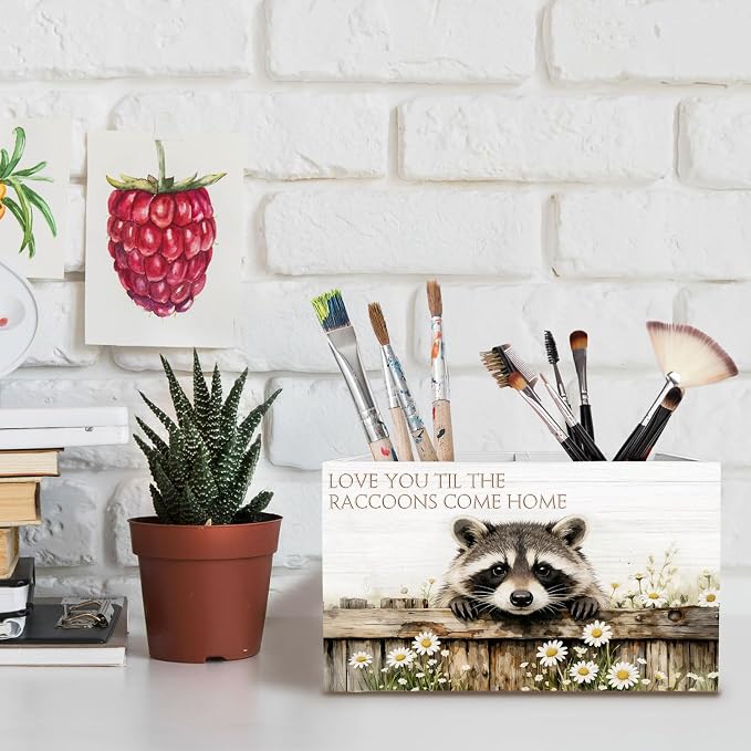 Farmhouse Daisy Floral Raccoon Pen Holder for Desk, Raccoon Lover Gifts Pencil Organizer, Funny Trash Panda Wooden Box Sign Desk Decor for Kids Girls Room Nursery Decoration