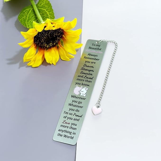 Granddaughter Bookmarks Graduation Gift Inspirational Go to University Encourage Keepsake Birthday Gift Christmas Woman Teens Long Distance Accompany Back to School Present Appreciate Book Accessory