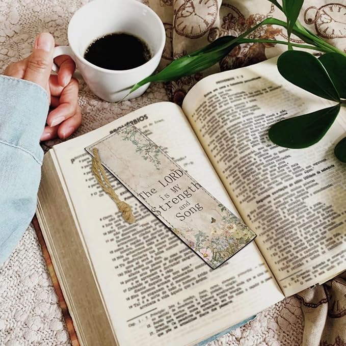 Vintage Floral and Cross Bible Case with Bookmark Waterproof Bible Cover Case for Women Lightweight Bible Bag with Handle Pockets Church Book Bag Beige