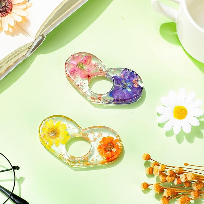 2 Pcs Dried Flower Resin Book Page Holder Transparent Thumb Ring Pages Holders Handmade Personalized Bookmark Reading Accessories for Teachers Book Lovers Literary Birthday Gift