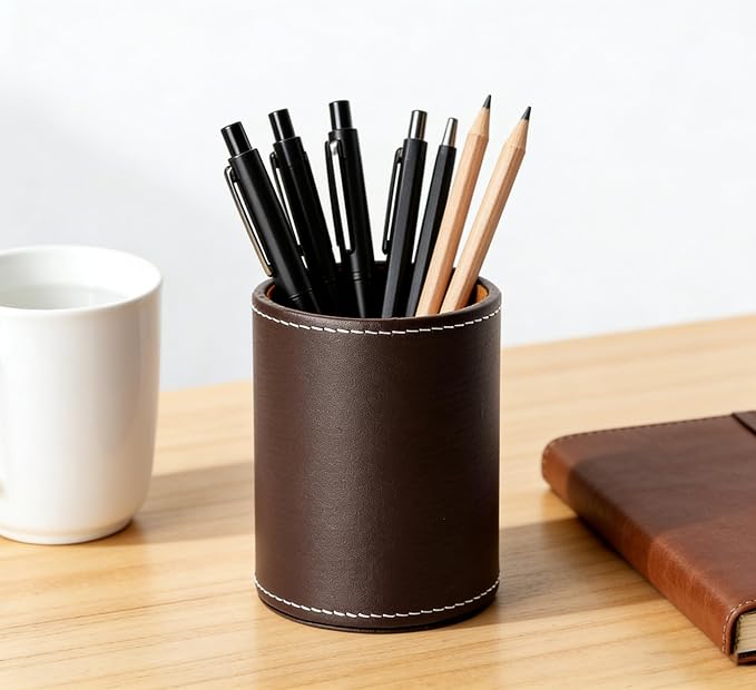 Round Pen Pencil Holder, PU Leather Pencil Cup, Desktop Stationery Organizer, Stand Desk Organizer, Office Accessories Container (Brown)