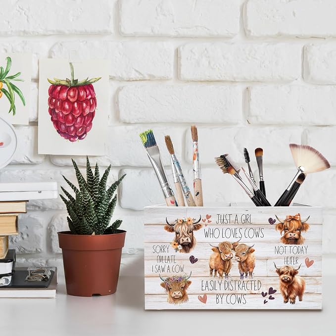 Highland Cow Pen Holder for Desk, Funny Easily Distracted by Cows Pencil Organizer, Highland Cow Desk Accessories, Rustic Gifts for Women Home Office Decor