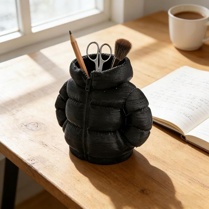 YOKUSHI Down Jacket Pen Holder, 3D Printed Funny Puffer Jacket Pencil Holder, Creative Desk Organizer for Office Supplies, Cute Unique Stationery Holder for Desk, Quirky Gift for Women Men (Black)