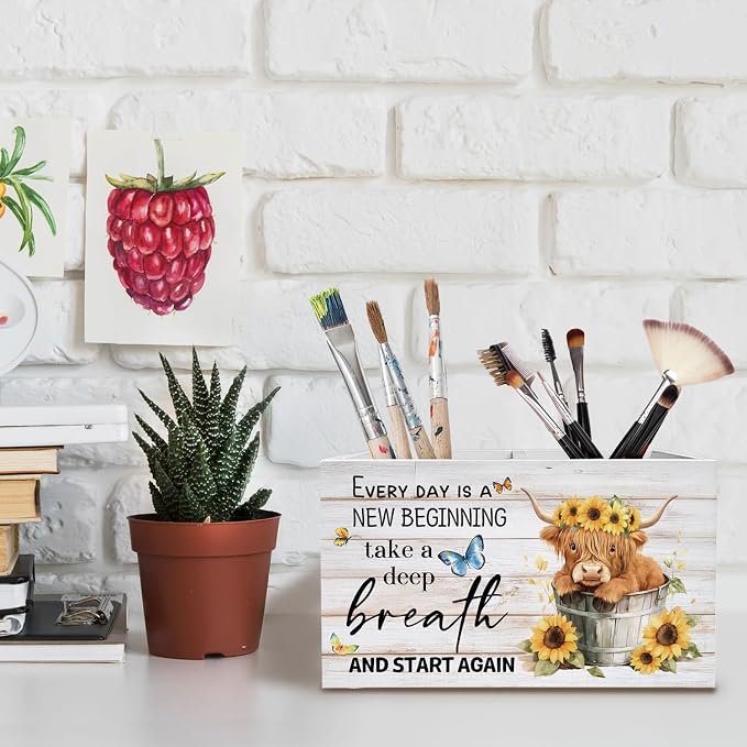 Inspirational Highland Cow Pen Holder for Desk, Highland Cow Lover Gifts Pencil Organizer, Rustic Sunflower Heifer Wooden Box Sign Desk Decor for Girls Room Home Office Decoration