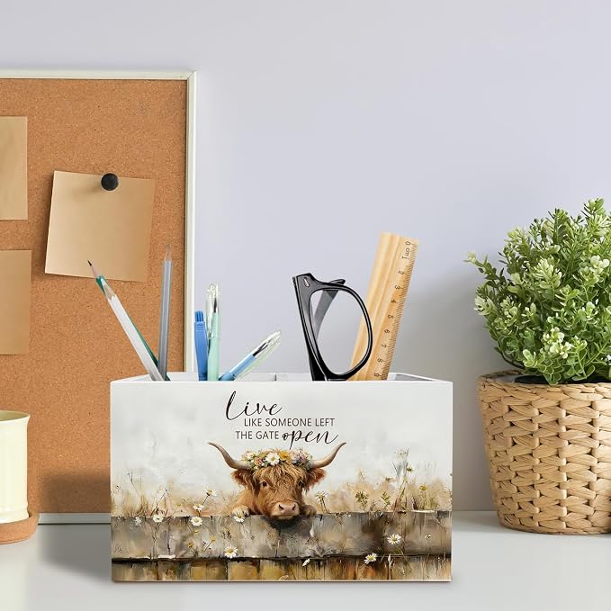 Rustic Highland Cow Pen Holder for Desk, Highland Cow Gifts for Women Pencil Organizer, Live Like Someone Left the Gate Open Wooden Box Sign Desk Decor for Home Office Decoration