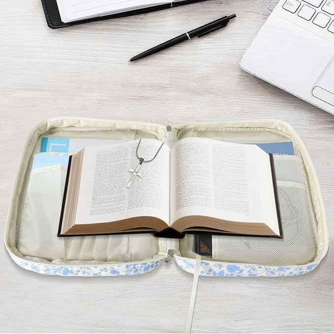 Large Bible Cover Case for Women, Large Floral Quilted Cotton Bible Carrying Cases Protective Bag with Handle and Zippered Pocket for Christian, Bible Study Supplies Christian Gifts (Blue Floral)