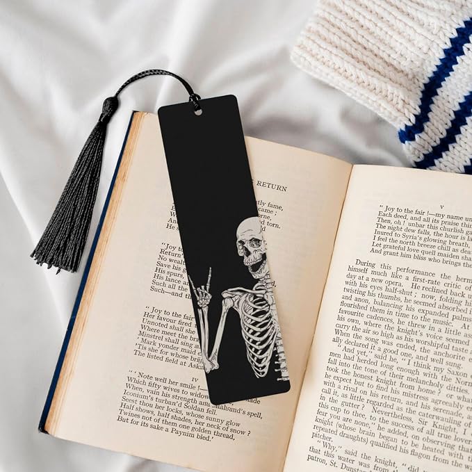 Skull Double-Sided Printed Wooden Bookmarks, Rock and Roll Notebook Accessories Birthday Presents for Men Women Presents for Book Lovers