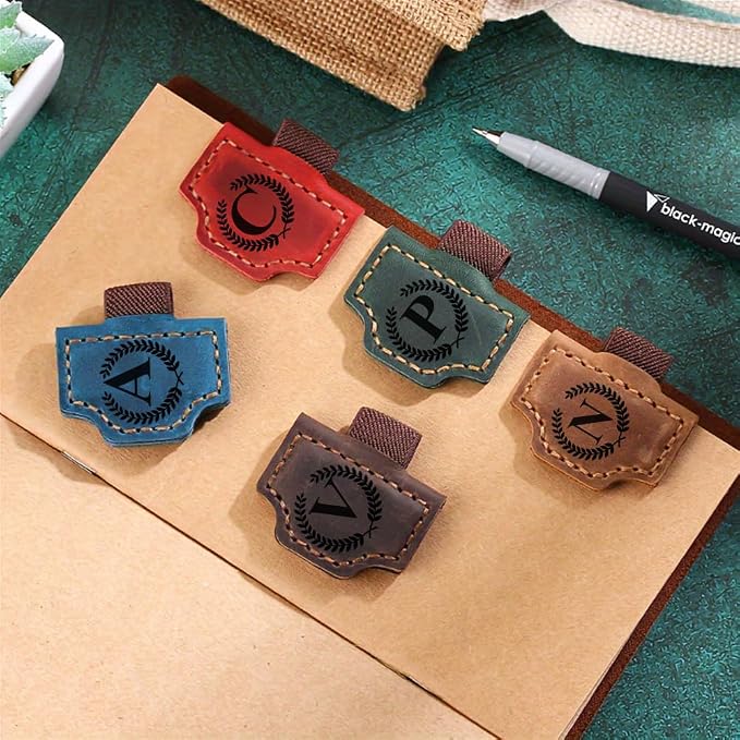 Custom Bookmark with Pen Holder with 26 Letters Personalized Magnetic Leather Book Mark, Customized Name Book Marker Clip with Initial for Men Women, Gifts for Book Lovers, Readers, (Brown, G)