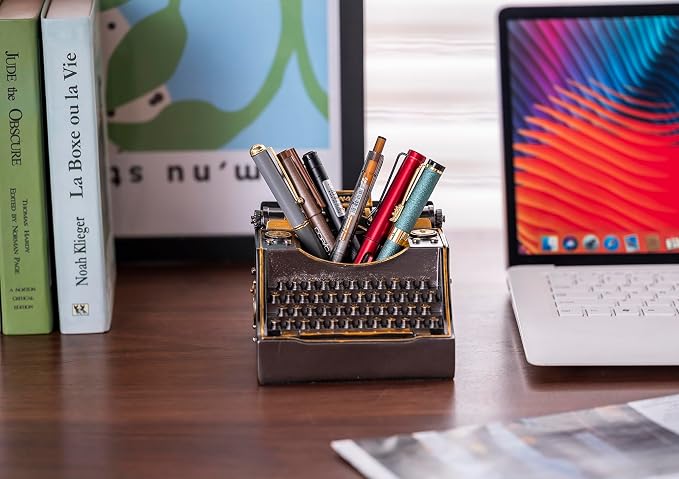 Retro Typewriter Pen Holder Decorative Resin Vintage Pencil Holders Desk Organizer for Writer's Desk (Iron)
